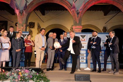 Zico with fellow winners of the XXIII^ edition of the International Fair Play Menarini Award.